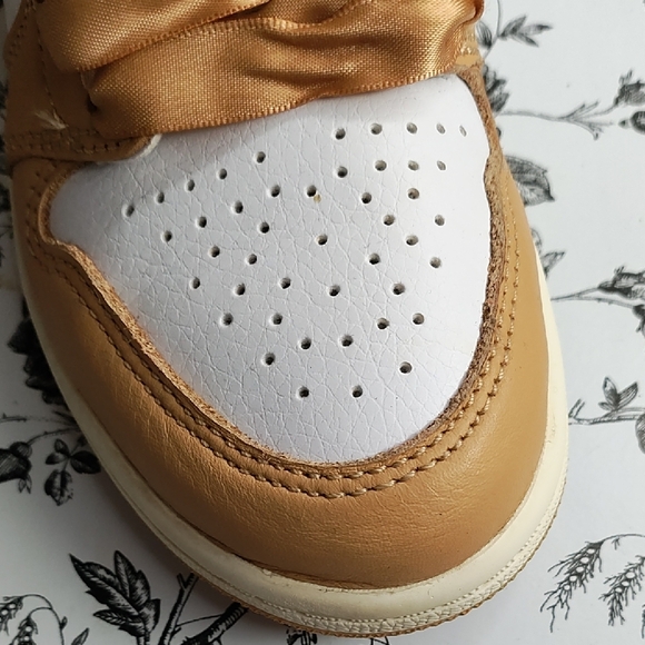 Nike Tan and White Retro High-Top Sneakers - Picture 7 of 10